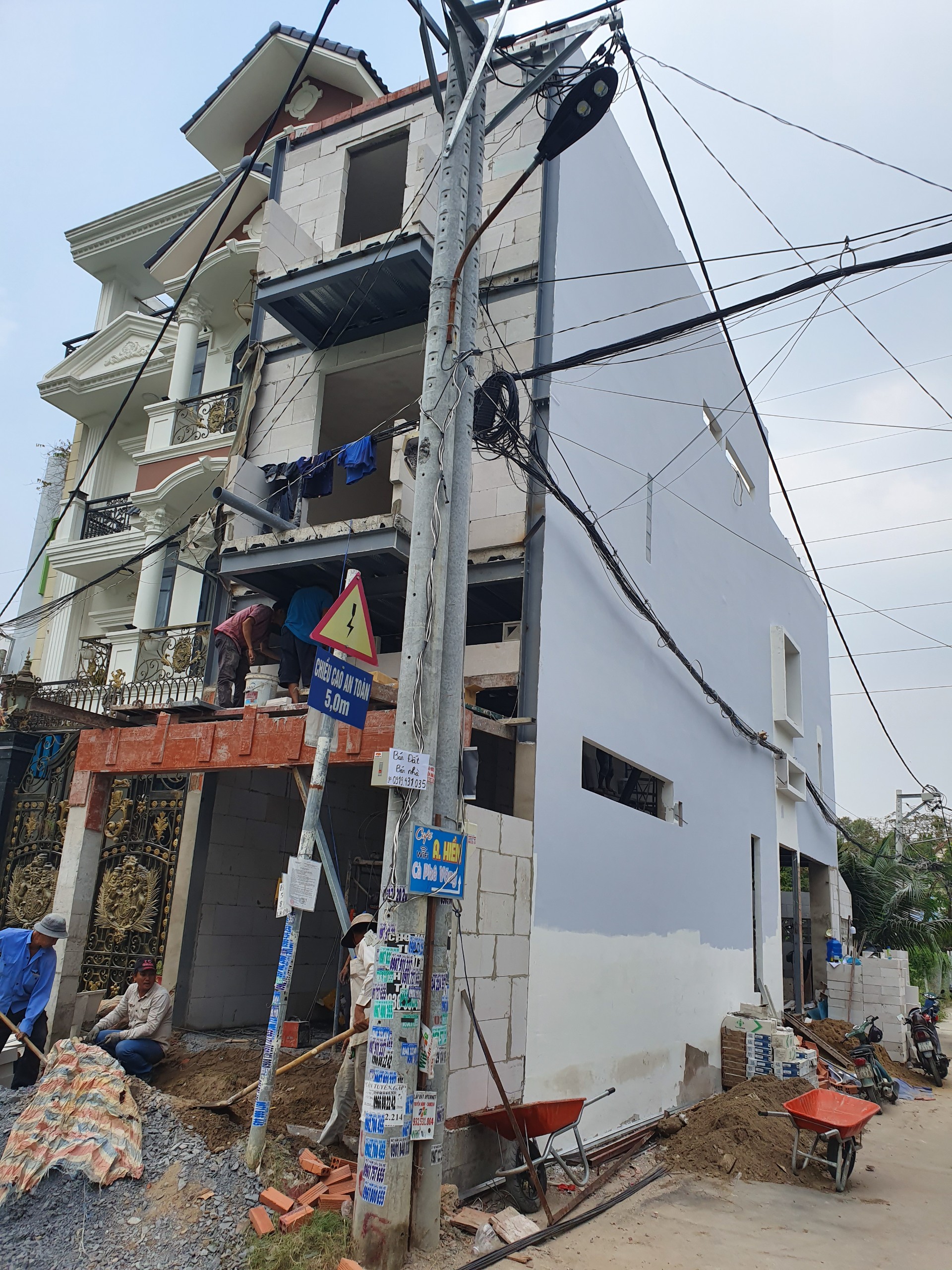 GẠCH NHẸ AAC - SỰ LỰA CHỌN HOÀN HẢO THI CÔNG NHÀ PHỐ